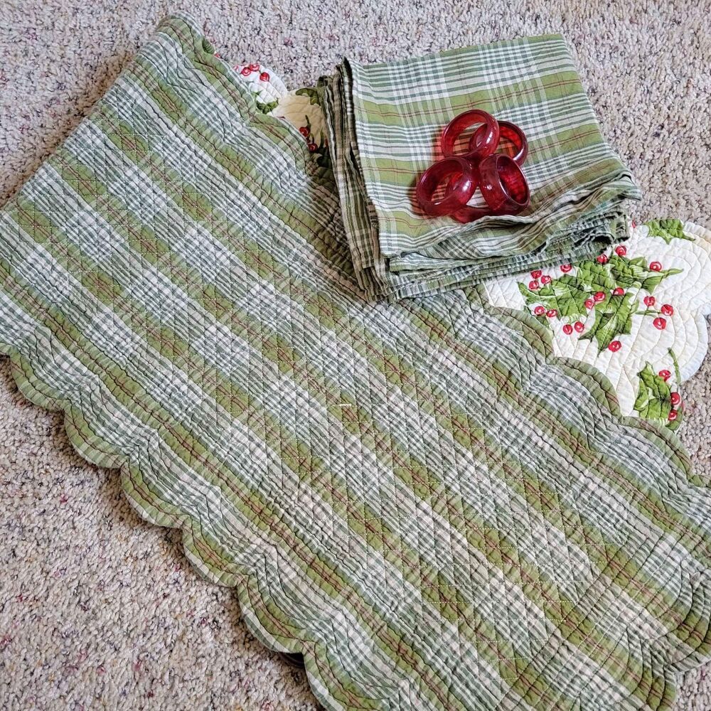 Primitive Holiday table runner, cloth napkins, and glass napkin rings